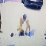 Oyun oynayan çocukları yere yatırıp darbetti: 4 suç kayıtlı şahıs tutuklandı